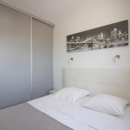 Sublime Neuf Appartement Albitreccia