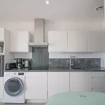 Sublime Neuf Apartment